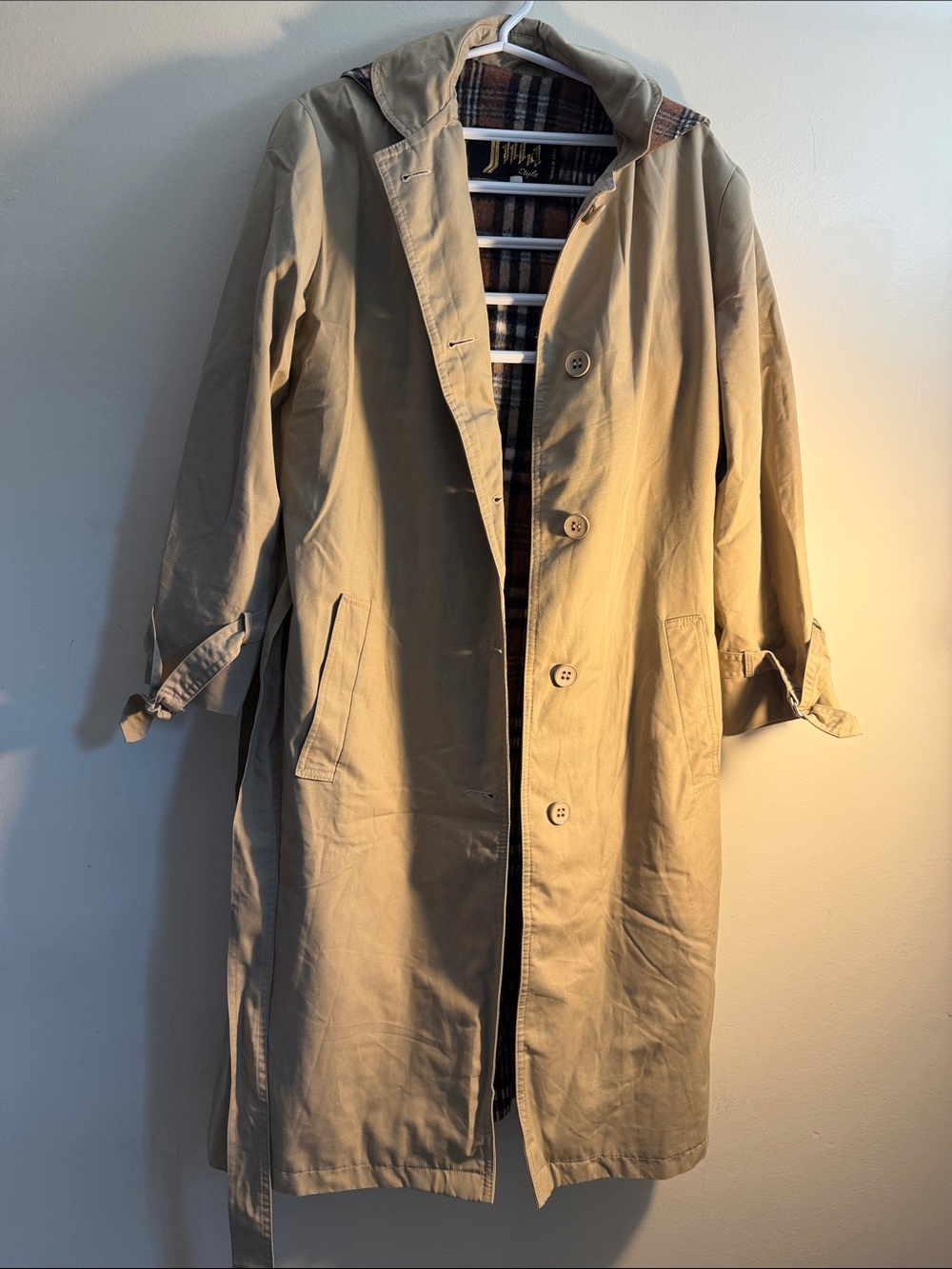 Classic Women's Khaki Trench Coat - Unbranded